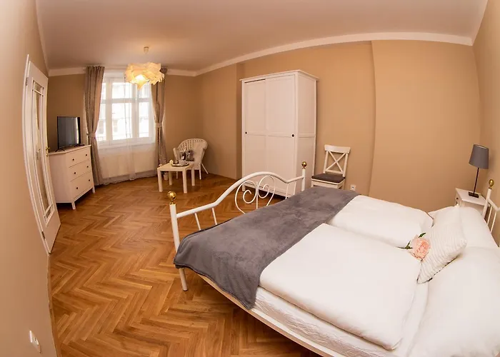 Daire U Krale Tylova 515 *